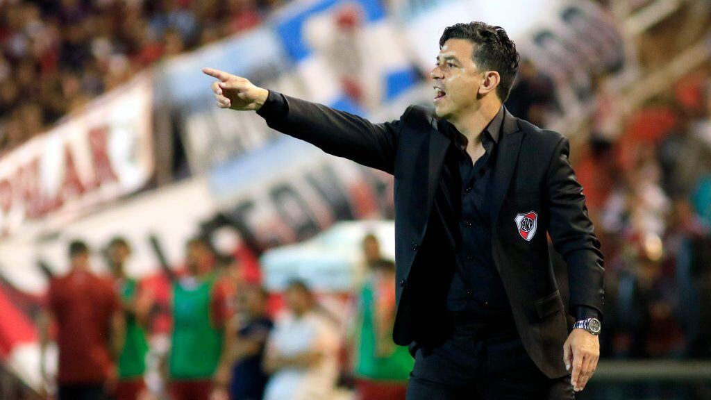 MENDOZA, ARGENTINA - DECEMBER 13: Marcelo Gallardo coach of River Plate gestures during the final of Copa Argentina 2019 between Central Cordoba and River Plate at Estadio Malvinas Argentinas on December 13, 2019 in Mendoza, Argentina. (Photo by Alexis Lloret/Getty Images)