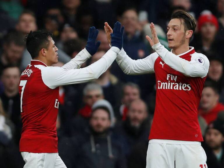 Mesut Ozil puso a Alexis Sánchez entre los mejores jugadores que ha tenido el Arsenal