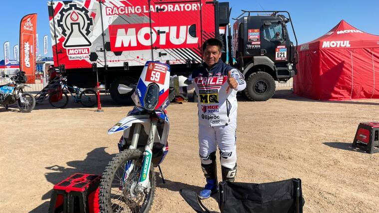 John Medina es el primer piloto chileno en quedar eliminado del Rally Dakar 2023