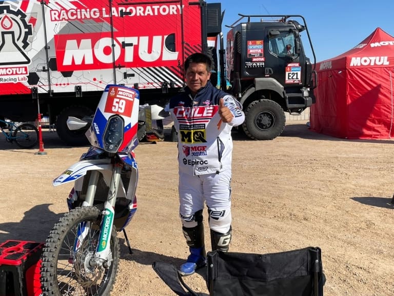John Medina es el primer piloto chileno en quedar eliminado del Rally Dakar 2023