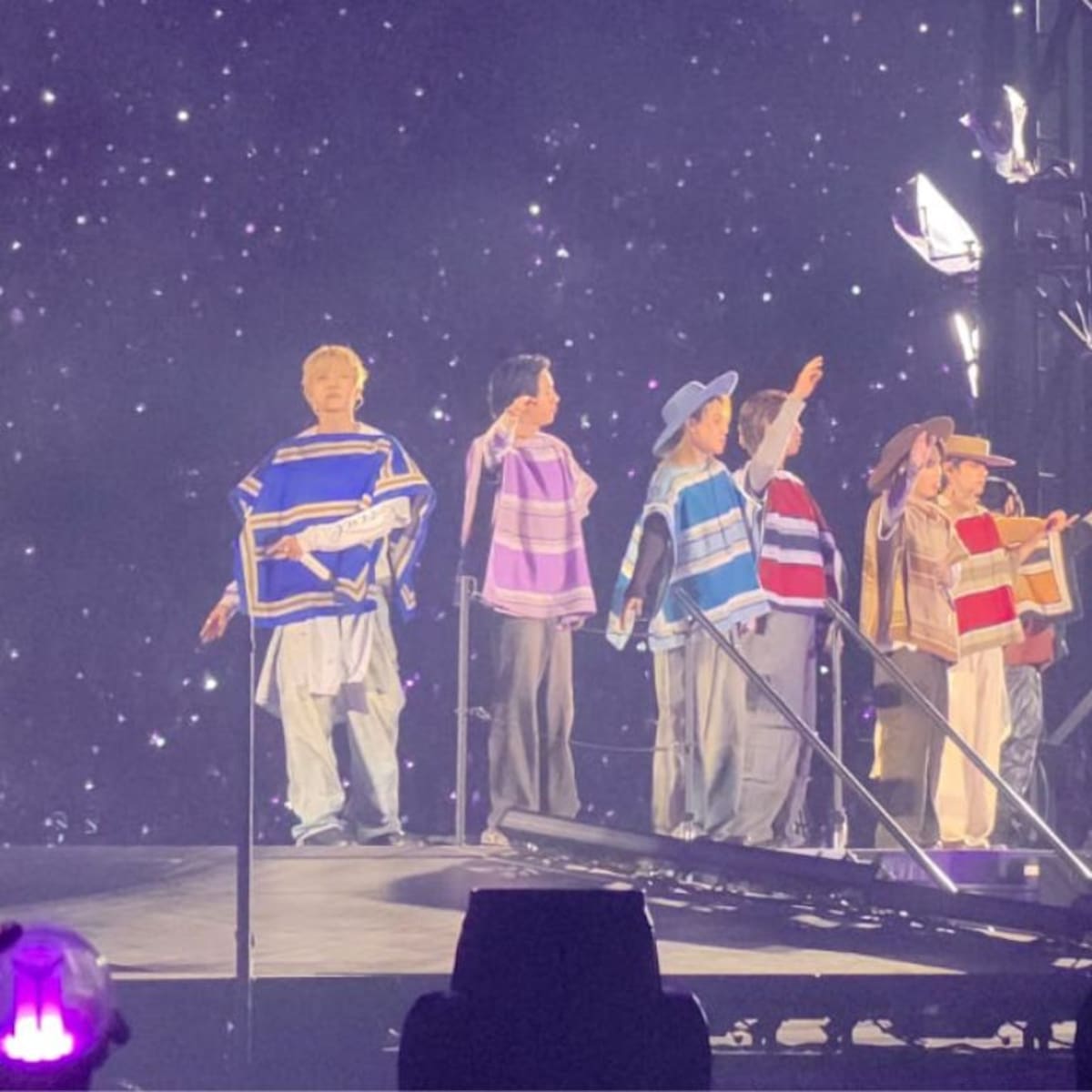 Emotivo adiós de BTS en Chile: banda sorprende a sus fans con vestimentas de huaso durante su último concierto