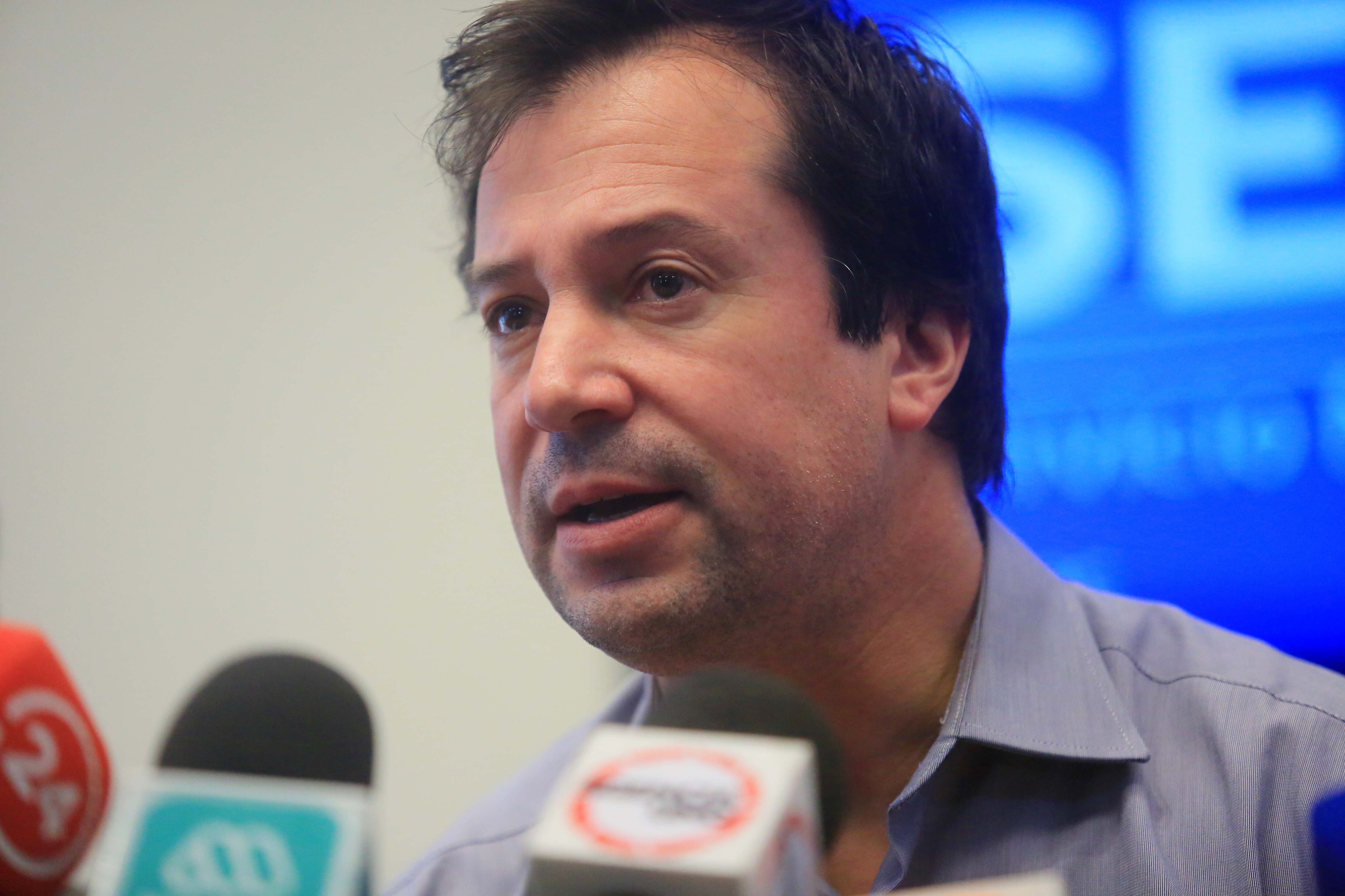 20 de Diciembre 2019/ SANTIAGO
El Ministro de Economía, Fomento y Turismo, Lucas Palacios; y el Director Nacional del SERNAC, Lucas Del Villar se refieren a los alcances del fallo que condenó a las cadenas de farmacias por colusión de medicamentos.
FOTO: Jose Francisco Zuñiga /AGENCIAUNO