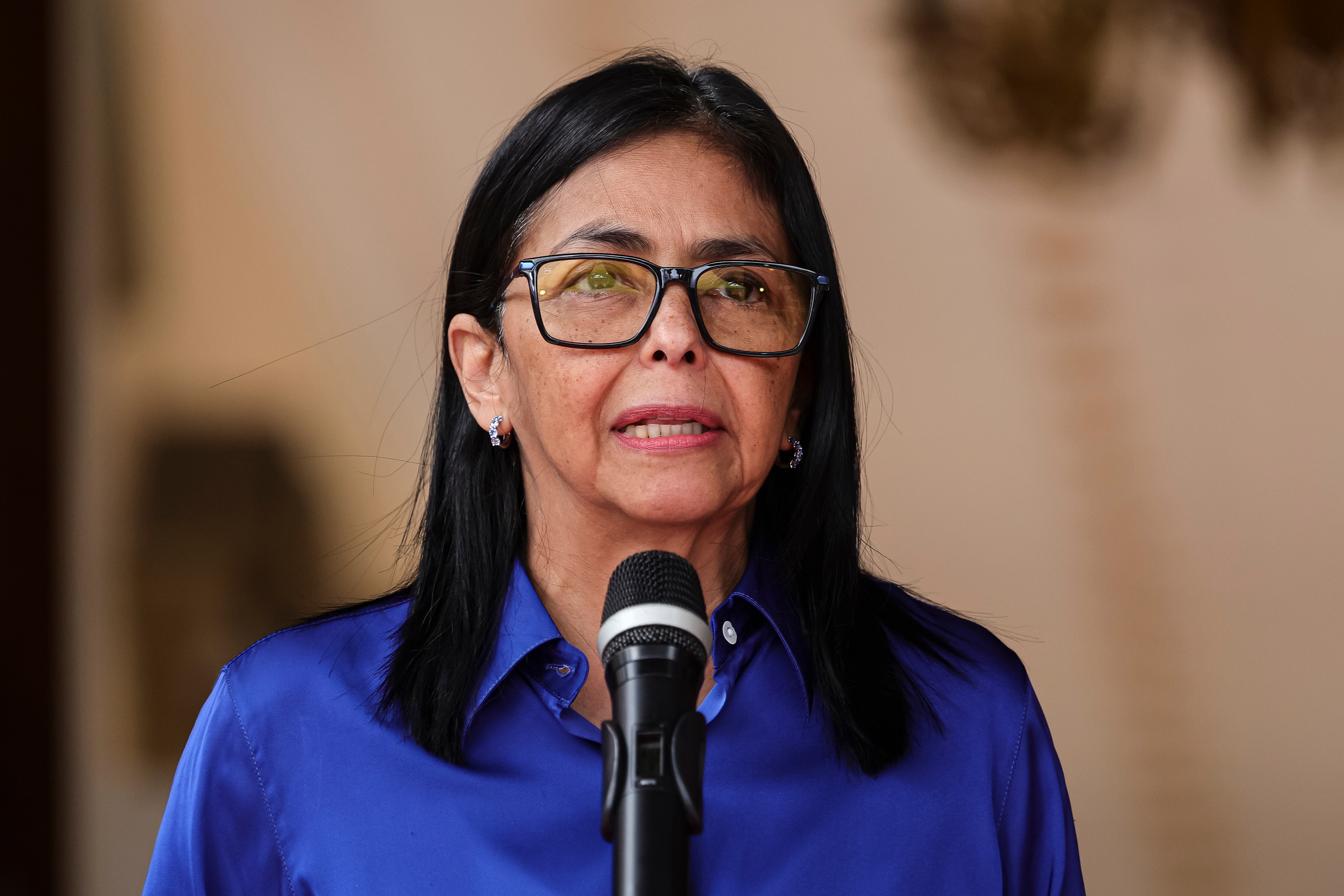 Presidenta de Venezuela anuncia ley de amnistía general en medio de tensiones políticas