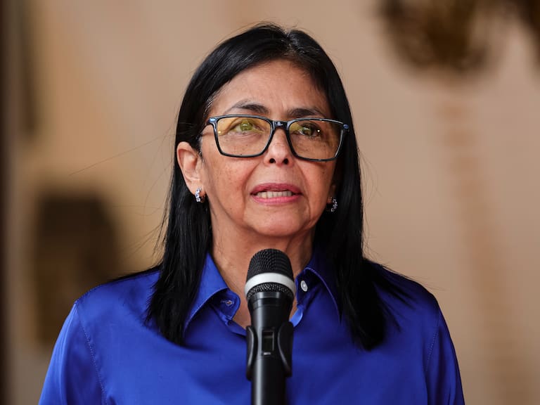 Presidenta de Venezuela anuncia ley de amnistía general en medio de tensiones políticas