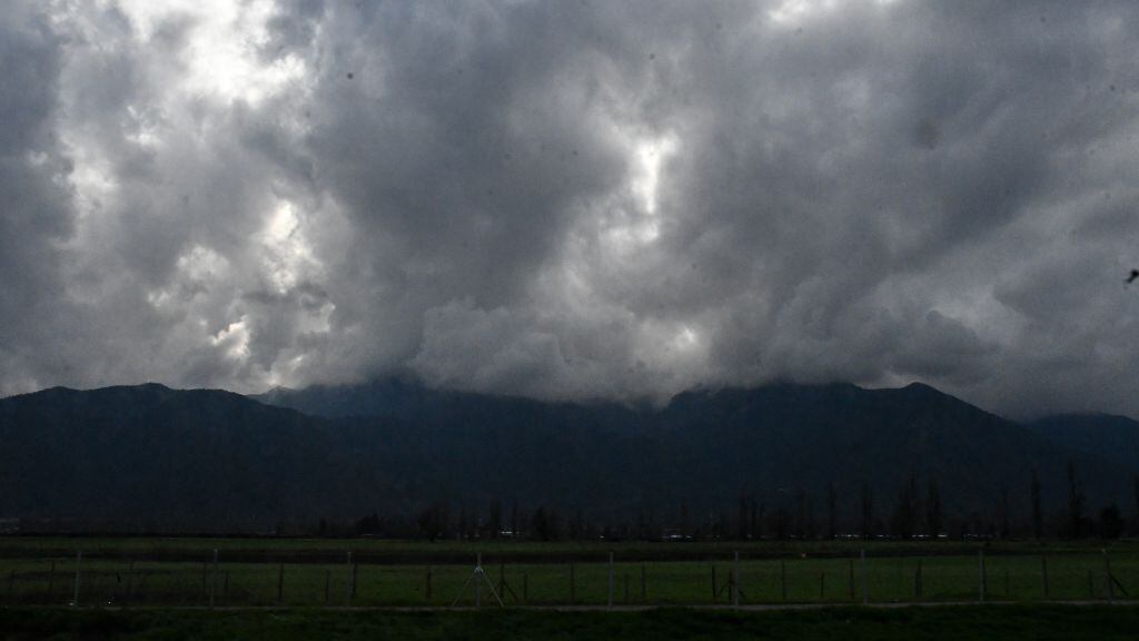 Sistema frontal, lluvias, precipitaciones, frente de mal tiempo, 1024x576 jpg ok