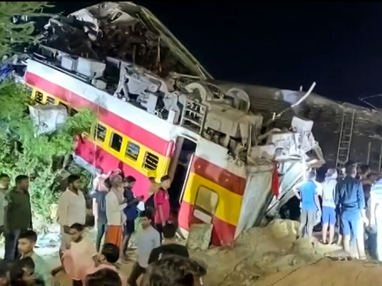 El grave accidente ferroviario que deja muertos y heridos en India