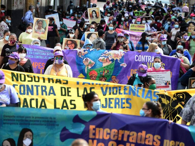 Manifestación de organizaciones sociales en Tegucigalpa