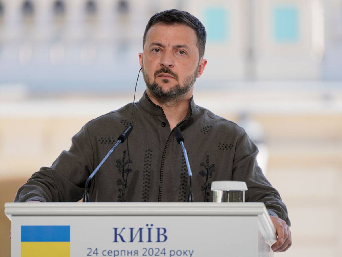 Zelenski espera terminar la guerra con Rusia en 2025 por “medios diplomáticos”