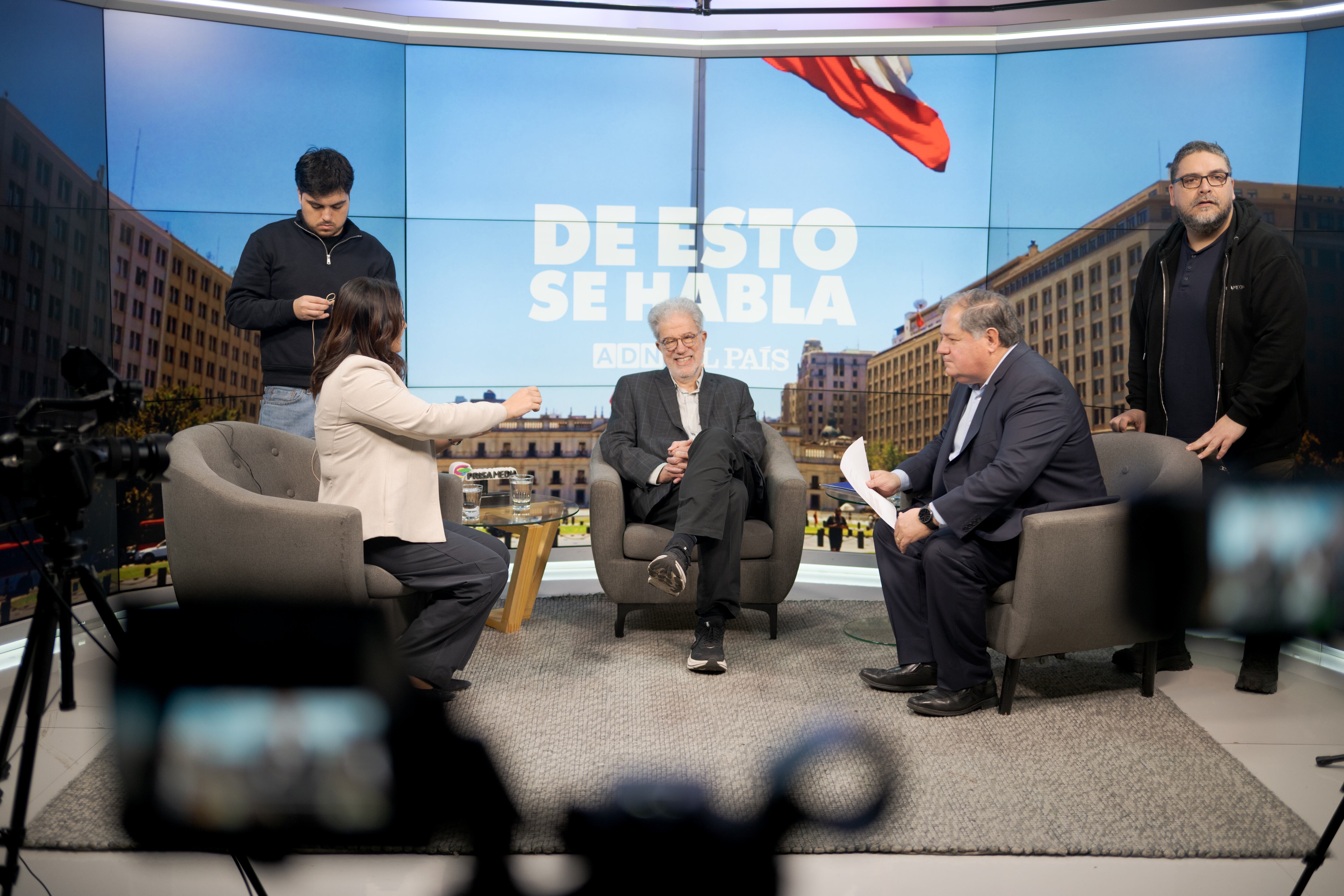Rocío Montes (El País), Eduardo Engel y Mauricio Bustamante (ADN)