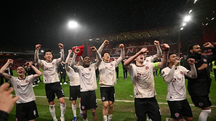 Sin Darío Osorio, Midtjylland da el primer golpe en los octavos de final de Europa League
