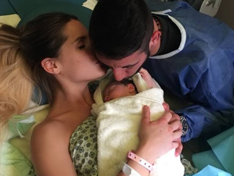 Gala Caldirola recibe a su hija: «Han sido 12 horas de parto, pero ya te tenemos en brazos»