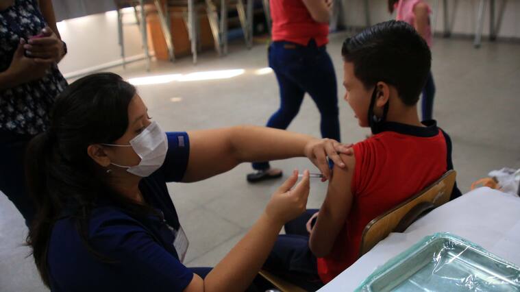 experta por vacunación con Sinovac en niños