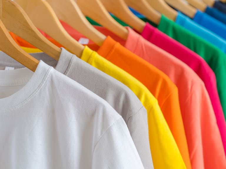 Cuáles son los colores que usan las personas inteligentes, según una IA