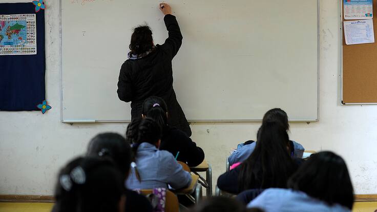 Ministra (s) de Educación e inicio de año escolar en Valparaíso tras incendios: "Estamos trabajando para que no se retrase"