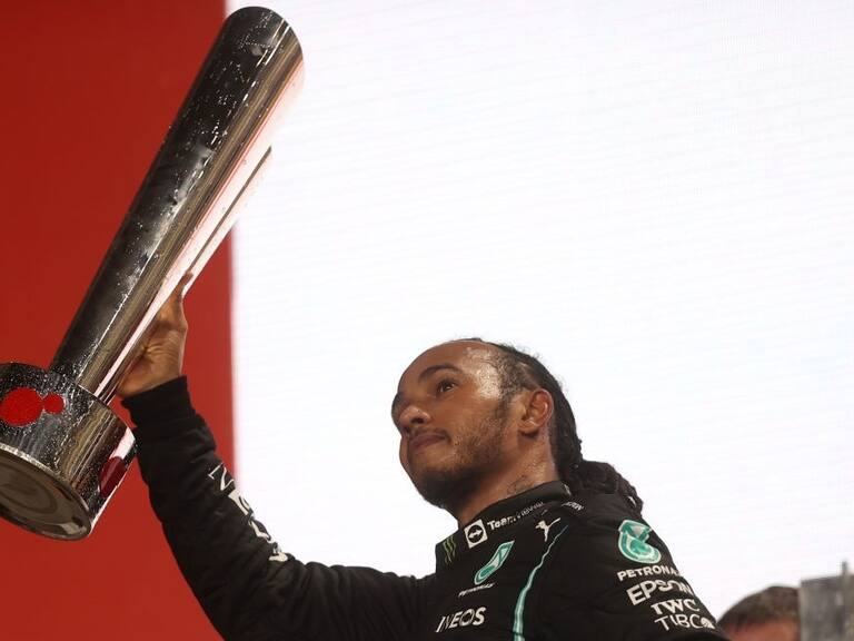 Fórmula 1: Lewis Hamilton ganó en Qatar y quedó a solo ocho puntos de Max Verstappen