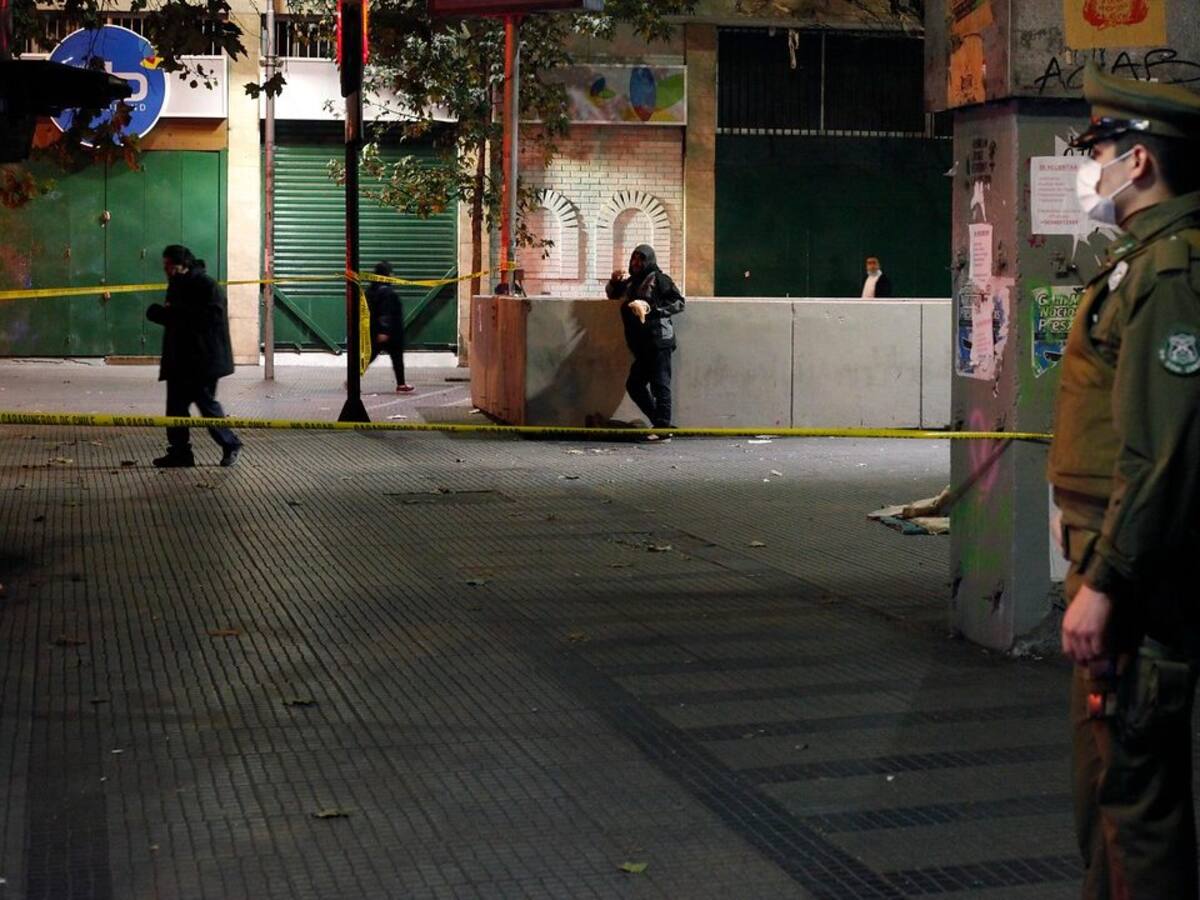 Carabineros investiga 53 muertes en la calle de personas con Covid-19