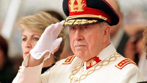 Augusto Pinochet no es más hijo predilecto de Arica