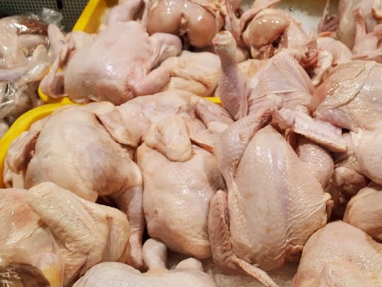 Odecu calcula en casi $450 mil millones el daño causado por la “colusión de los pollos”