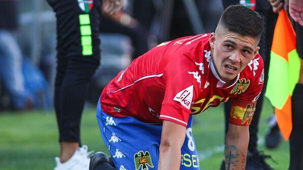 Felipe Méndez: "No quiero dar un paso en el fútbol chileno, Unión Española ya es un club grande"