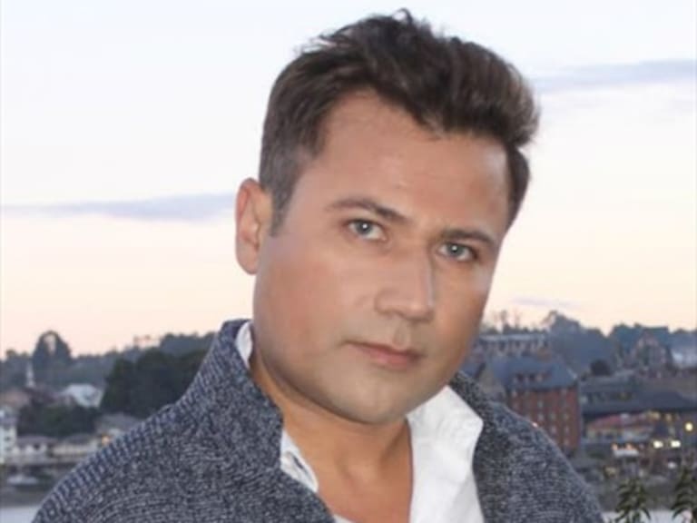 Exintegrante de Rojo Gabriel Suárez es el nuevo vocalista del Grupo Alegría