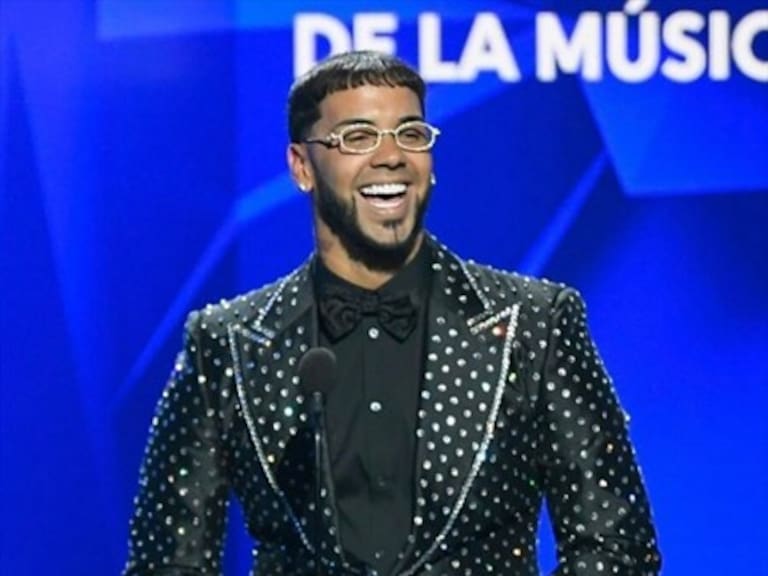 «¿A quién le robaron?»: Anuel AA dio el millonario precio de sus joyas luego de robo en Chile