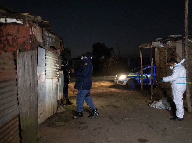 Policía de Sudáfrica llega hasta la fuga de gas en Boksburg