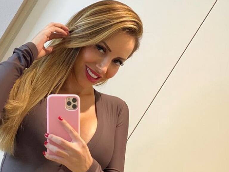 ¡Apasionados besos! Marité Matus y Camilo Huerta desataron su amor desde paradisíaco viaje a Miami