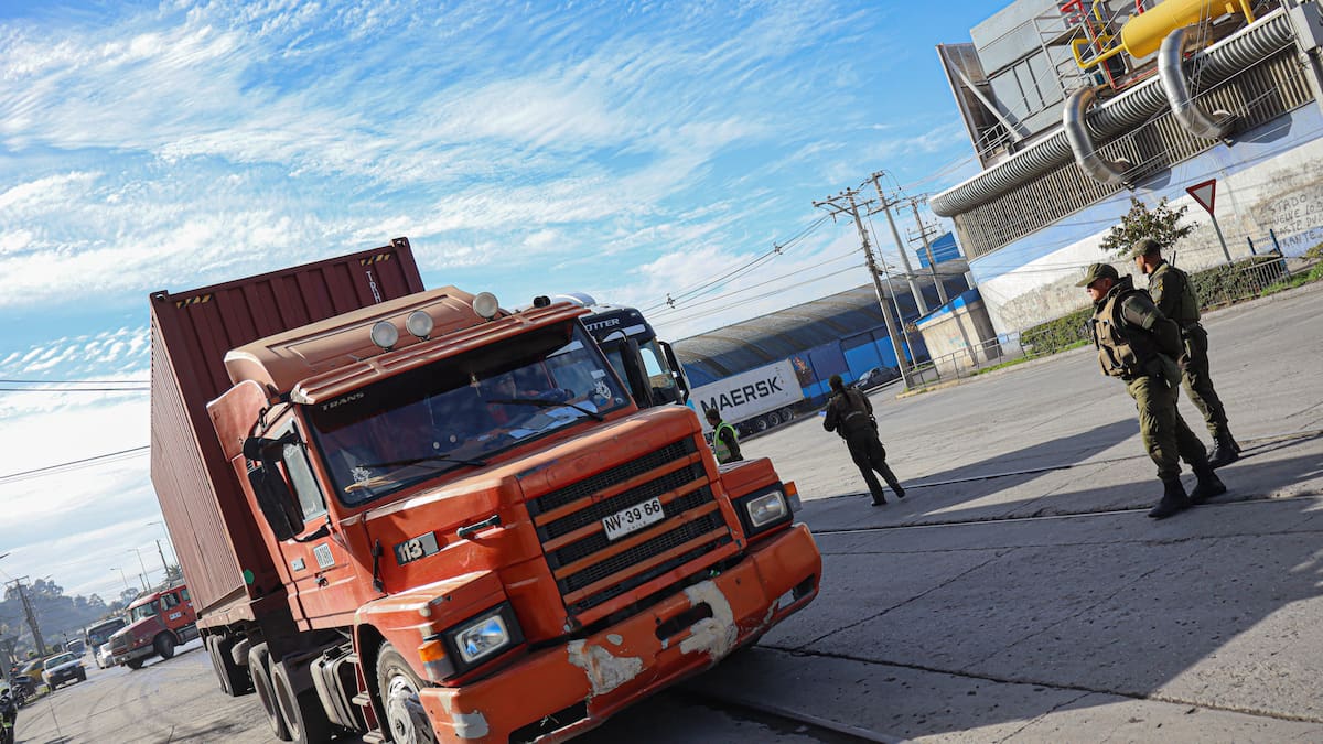 Argentina propone cobrar nuevo arancel para camiones chilenos: conductores rechazaron la medida