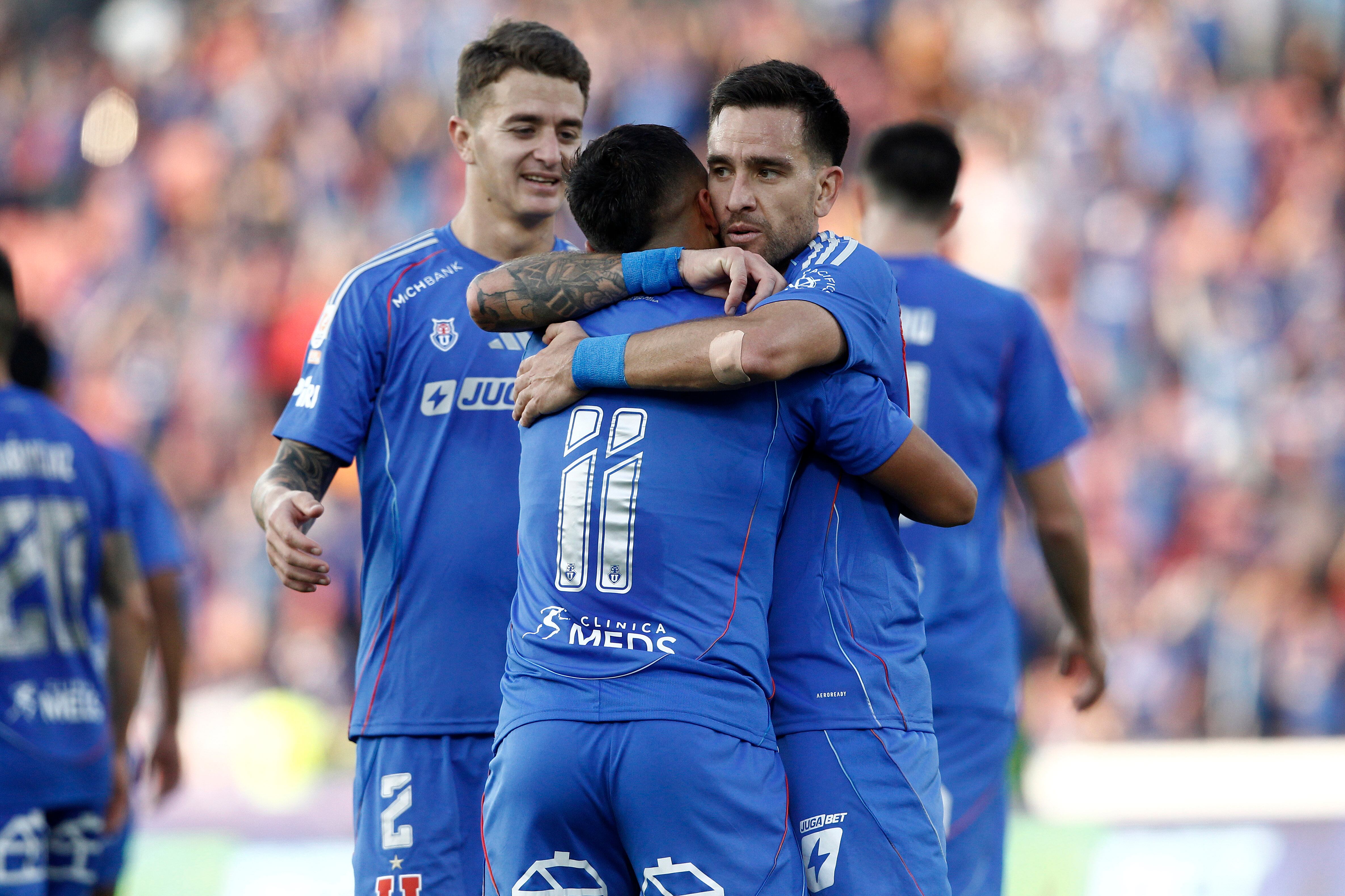 Universidad de Chile celebra el regreso de Eduardo Vargas