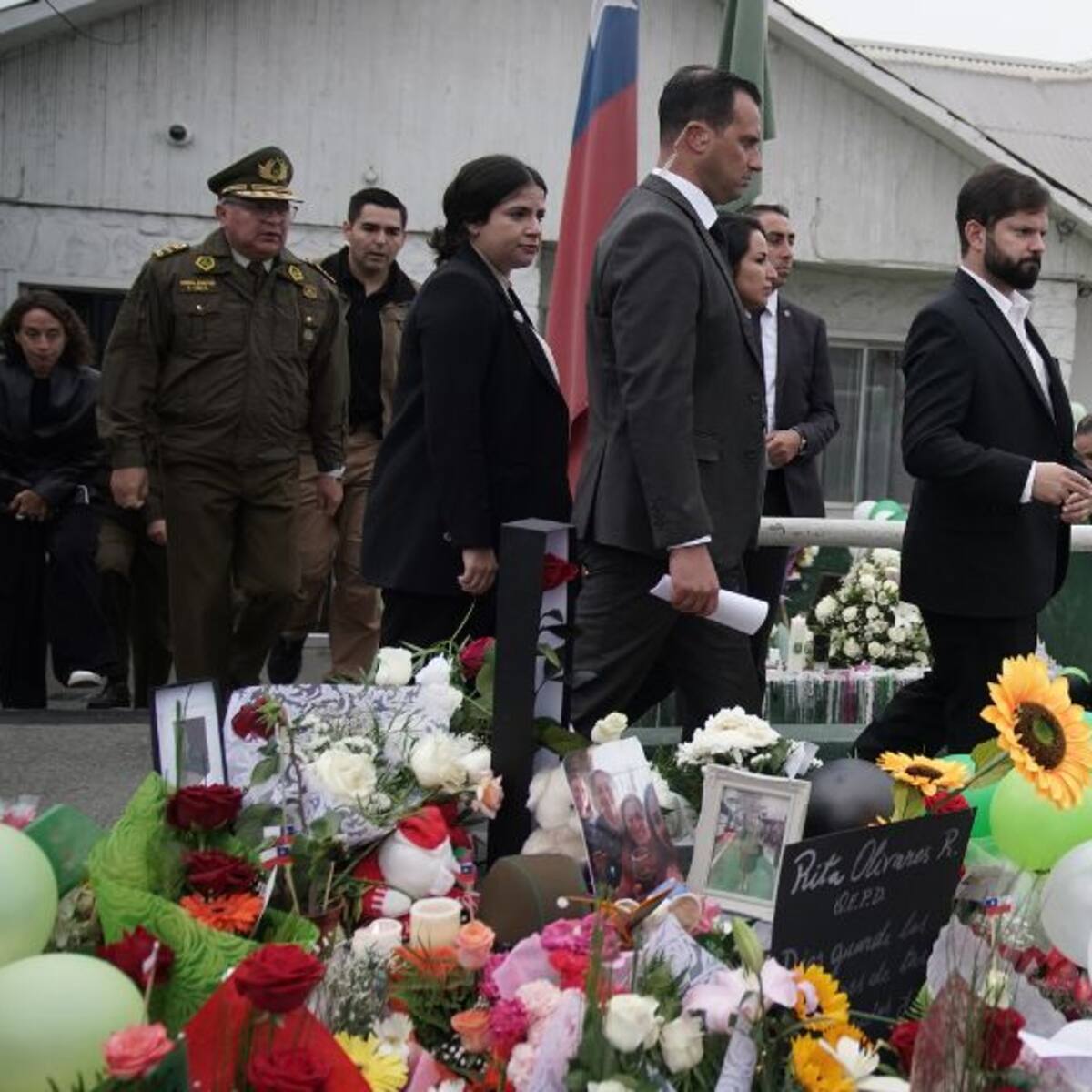 Asesinato de carabinera en Quilpué: Presidente Boric visita a familia de Rita Olivares