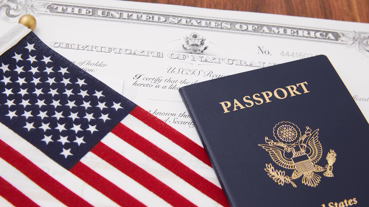 EE.UU. revoca más de 6.000 visas de estudiantes internacionales por infracciones legales