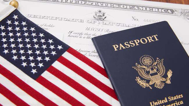 EE.UU. revoca más de 6.000 visas de estudiantes internacionales por infracciones legales