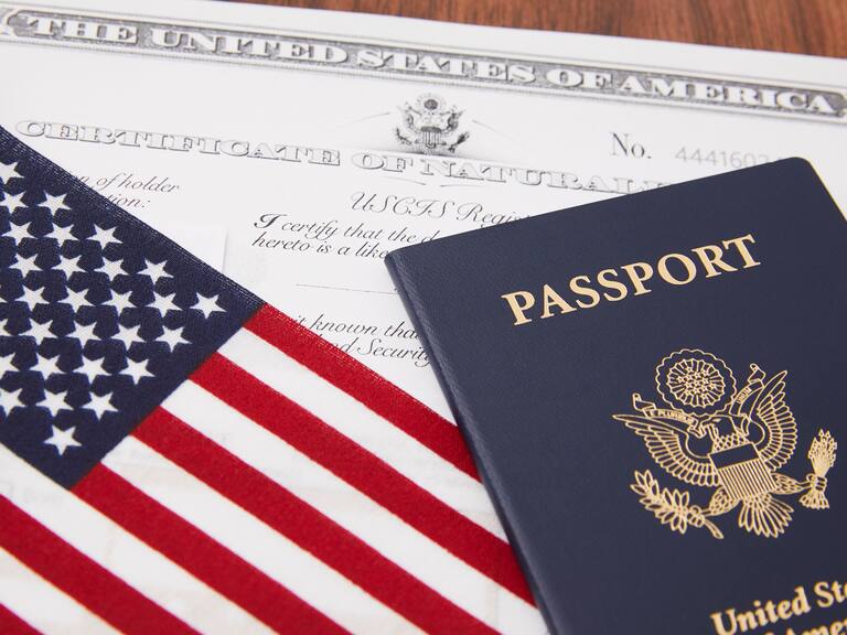 EE.UU. revoca más de 6.000 visas de estudiantes internacionales por infracciones legales