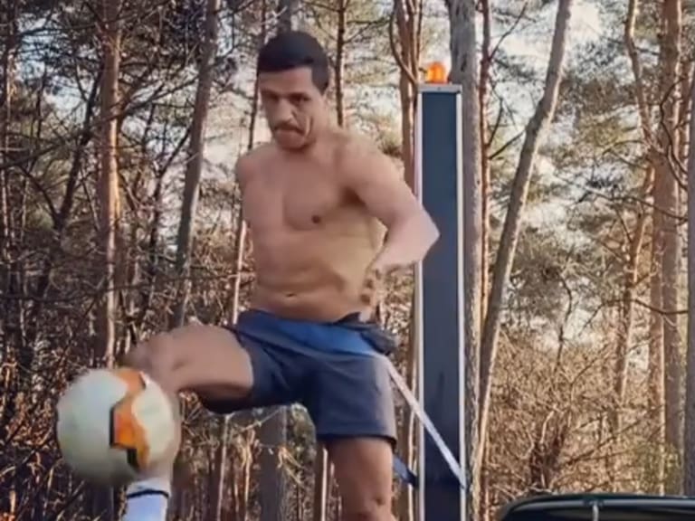 VIDEO | Alexis Sánchez aprovecha la cuarentena para entrenar al máximo