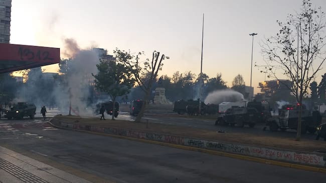 Incidentes en Plaza Baquedano / ADN.CL