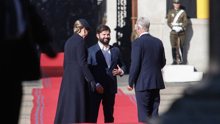 Presidente Boric recibe en La Moneda a los reyes de Bélgica: hace una llamado a la cooperación internacional
