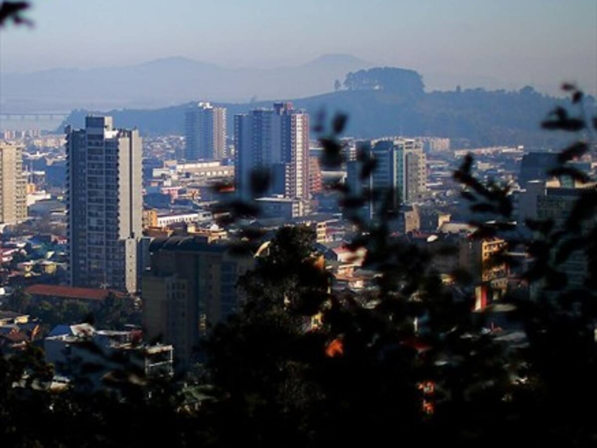 Santiago, Valparaíso y Concepción albergan más de la mitad de las empresas del país