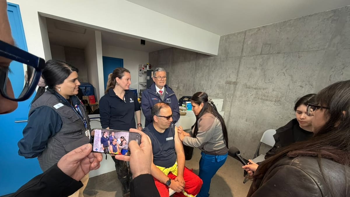 Minsal habilita vacunación de emergencia contra Tétanos, Hepatitis A e Influenza en zonas afectadas por el aluvión