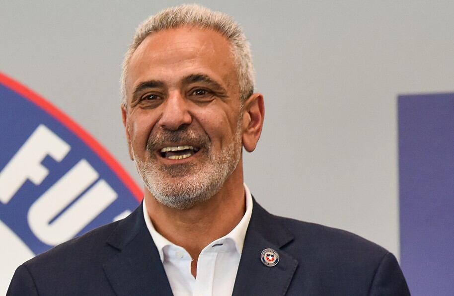 Milad reafirma cambios solicitados por FIFA al fútbol chileno y revela idea para “adelantar” elección del nuevo DT de La Roja