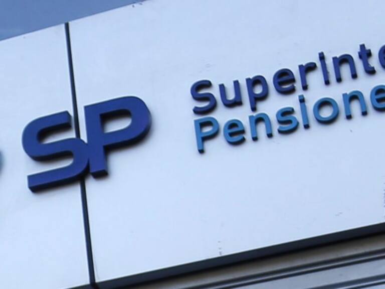 Superintendente de Pensiones y polémica por el 6%: «No es plata que se vaya del sistema a ninguna parte»