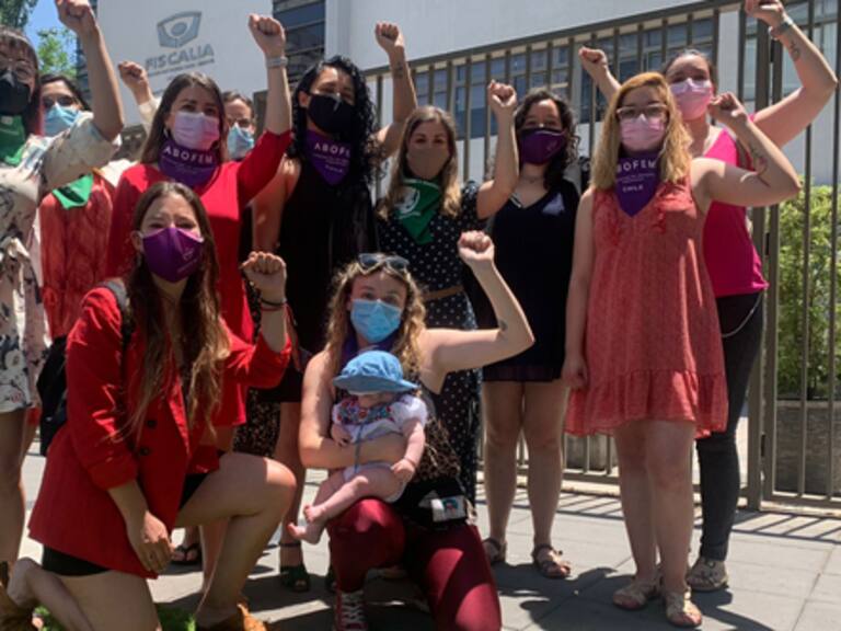 Abofem denuncia a Johannes Kaiser