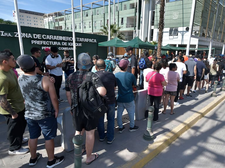 Plebiscito 2023: subsecretario Monsalve confirma que se pidió a Carabineros redistribuir personal para agilizar proceso de excusas en comisarías