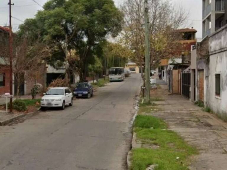 Delincuente murió tras intentar asaltar a una pareja de jubilados: se disparó por accidente