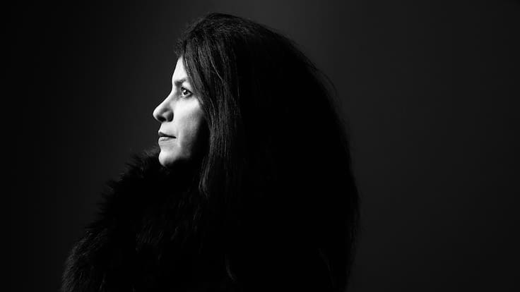 “Murió de tristeza a un año del fallecimiento de su esposo”: confirman deceso de la escritora Marjane Satrapi a los 56 años