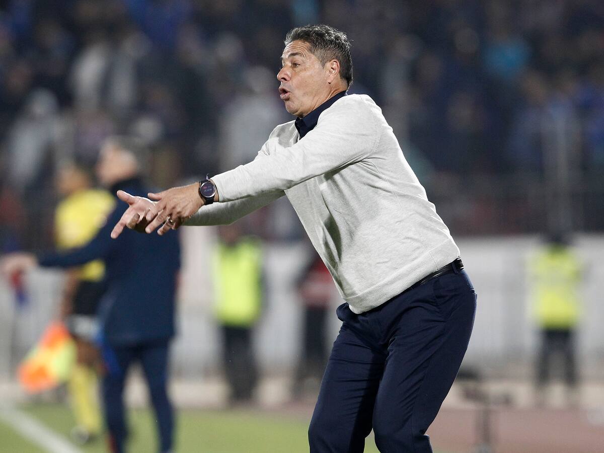 Otro técnico es despedido en el fútbol chileno: “Agradecemos su entrega y profesionalismo”