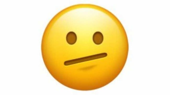 Cara con boca diagonal en WhatsApp