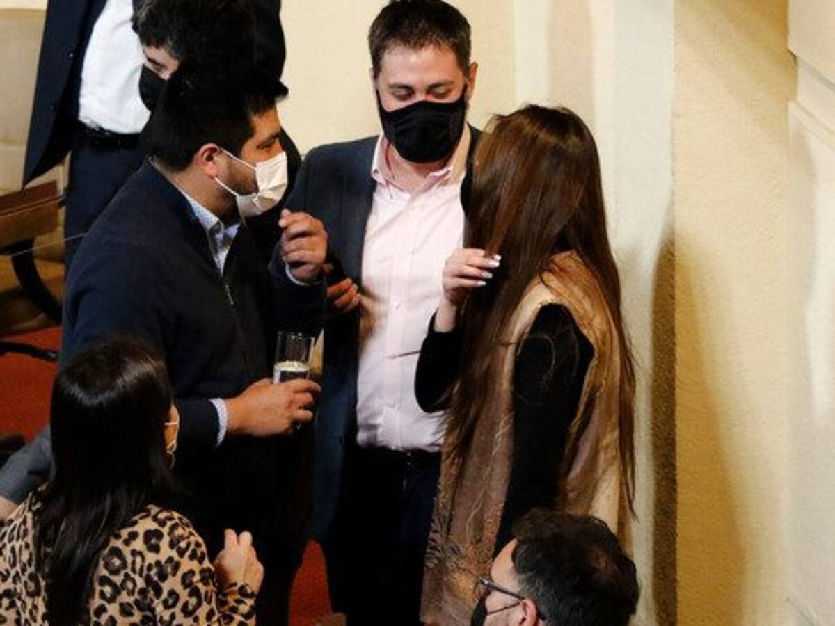 Parlamentarios discuten las iniciativas para el día después del Plebiscito