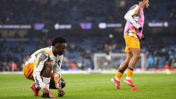 FOTO. “Deja de llorar”: el lienzo de los hinchas del Manchester City contra Vinicius Junior