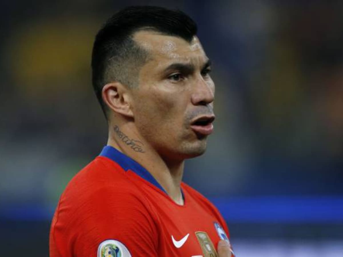 Gary Medel reveló que no volverá pronto a la UC: «Me gustaría seguir en Europa después de junio, uno o dos añitos. Ya me acostumbré a Italia»