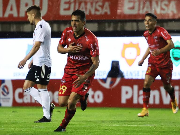 Ñublense impuso sus términos ante la patrulla juvenil de Colo Colo y lo goleó con claridad en Chillán